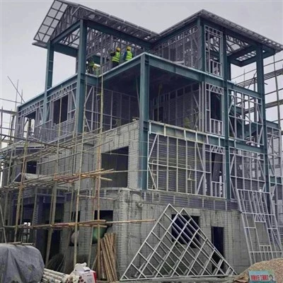 Garage in acciaio con appartamento